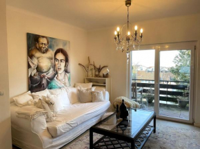 Light-flooded feel-good oasis